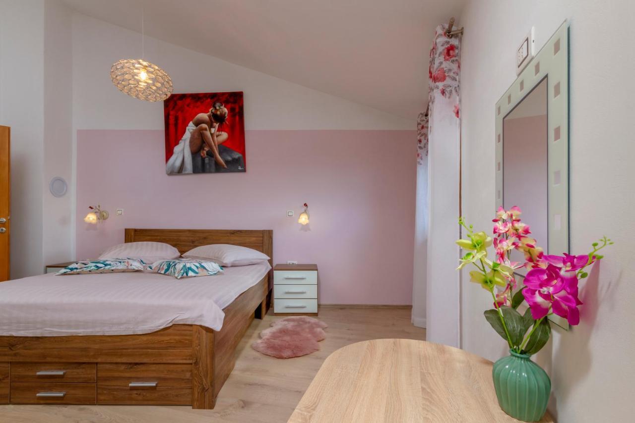 Magic Holiday Apartment Bale Exterior foto